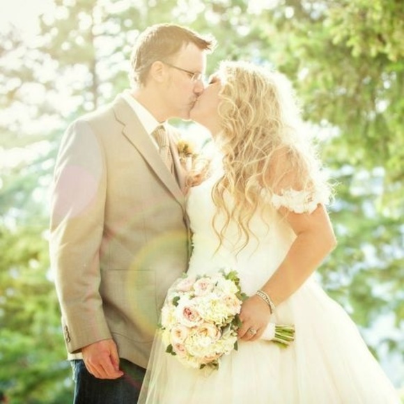 Meet your Posher, Carolyn - Picture 1 of 1